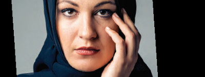 woman in hijab button 400x150